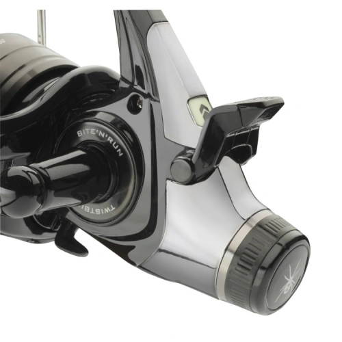 Kolowrotek Daiwa Black Widow BR 4500A