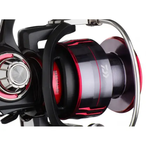 Kolowrotek Daiwa Fuego LT 3000C-XH