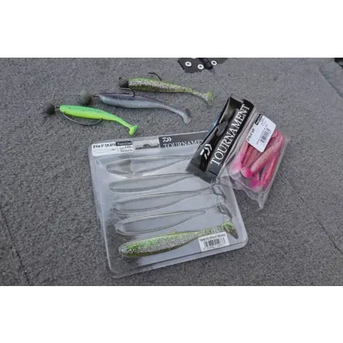 Daiwa Tournament DFin 12,5cm 10,4g UV Lime Pe 1szt