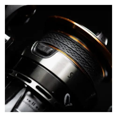 Kołowrotek Savage Gear SG8 3000 FD 10+1BB
