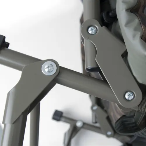 Fox lozko Royale Camo Compact Bedchair