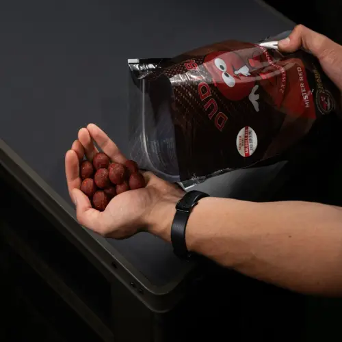 Dudi Bait Mister Red Super Hot Tari1 kg 20mm Wolno