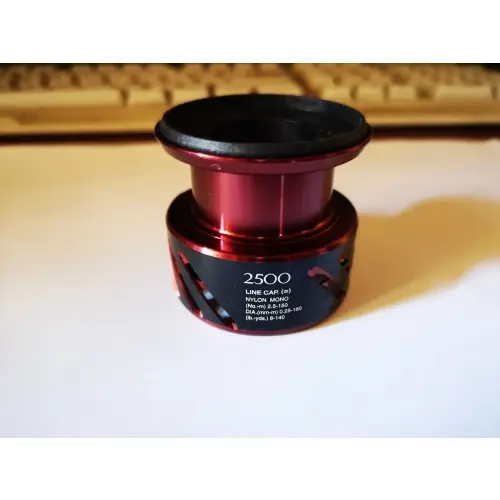 Shimano Szpula Stradic CI4+ FB 2500 / 2500 HG