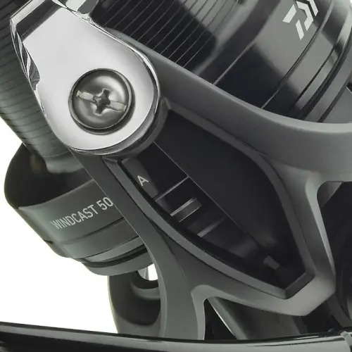 Kołowrotek  Daiwa Windcast 5000QDA